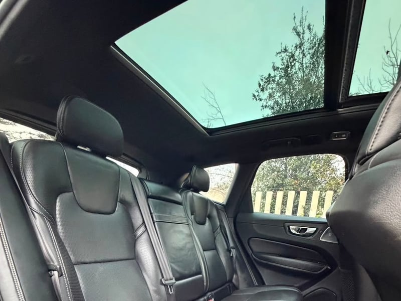 Volvo XC60 T8 RECHARGE INSCRIPTION 2019 - Imagen 17 de 20