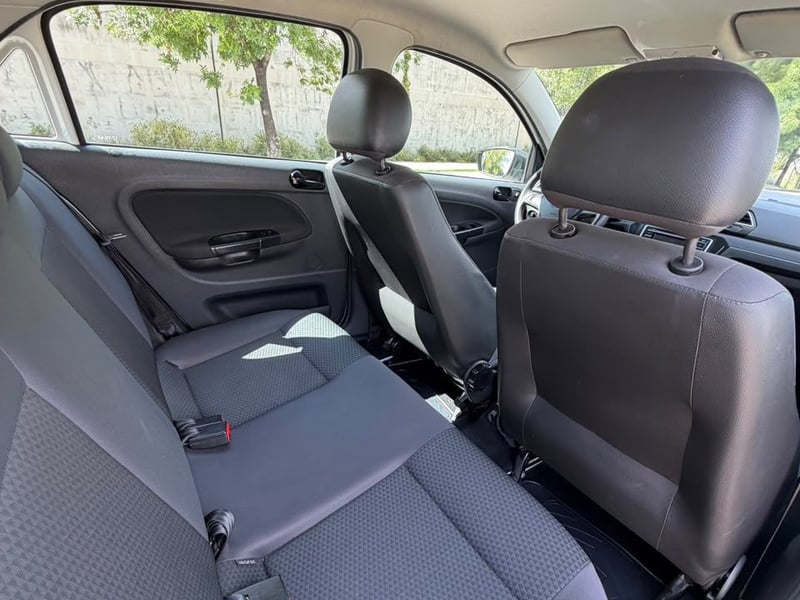 Volkswagen GOL 1.6 COMFORTLINE 2020 - Imagen 18 de 20