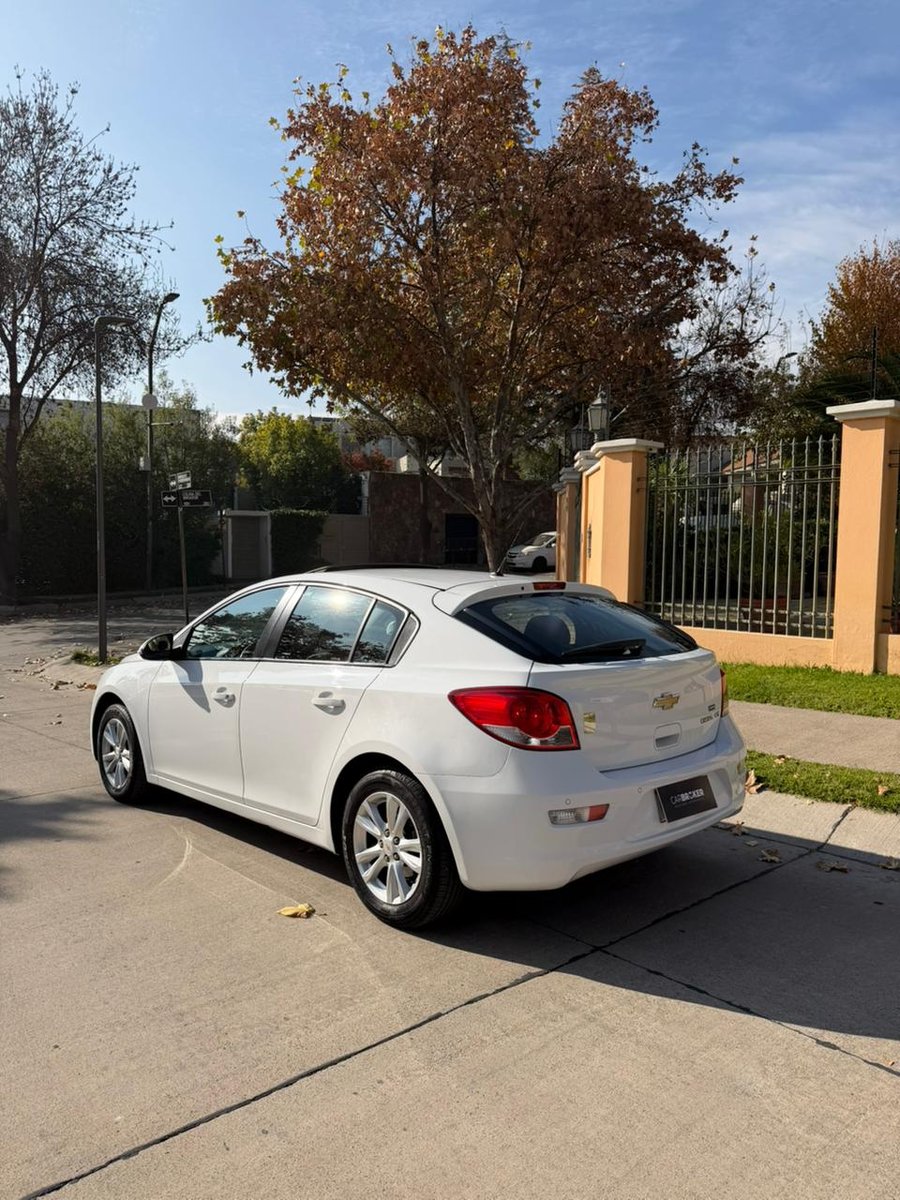 CHEVROLET CRUZE LS AT 2014 - Imagen 7 de 20