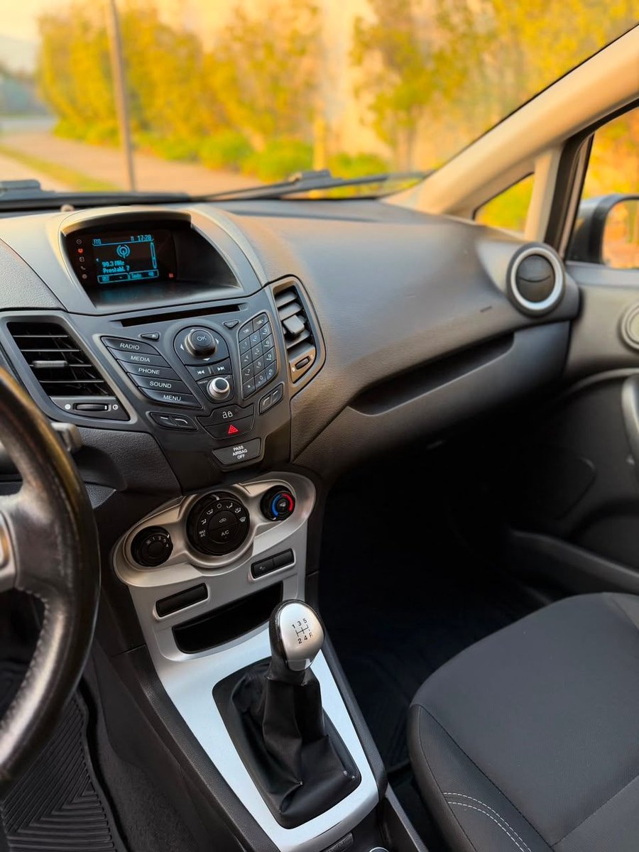 Ford FIESTA  SE 1.6 2014 - Imagen 9 de 20