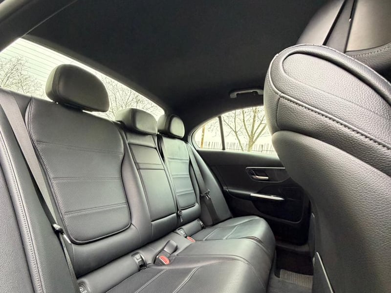 Mercedes-Benz C 200 2023 - Imagen 15 de 20