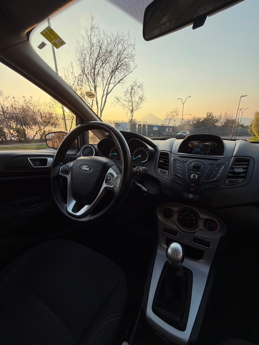 Ford FIESTA  SE 1.6 2014 - Imagen 19 de 20