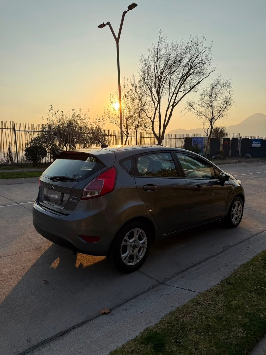 Ford FIESTA  SE 1.6 2014 - Imagen 8 de 20