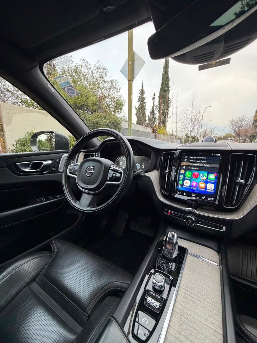 Volvo XC60 T8 RECHARGE INSCRIPTION 2019 - Imagen 13 de 20
