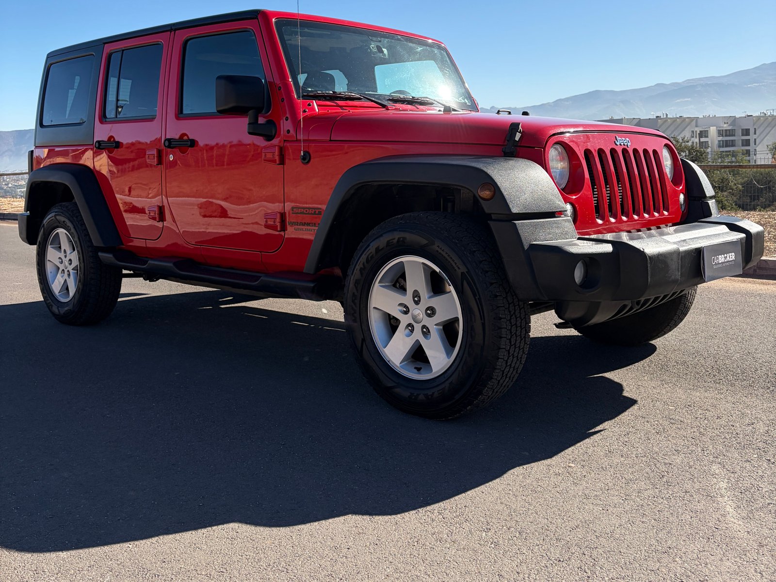 Jeep WRANGLER SPORT UNLIMITED 2018 - Foto 3 de 18