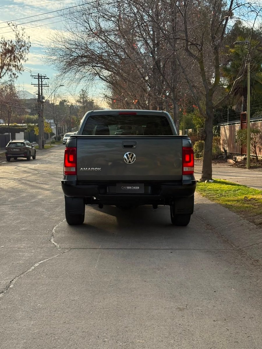 VOLKSWAGEN AMAROK TRENDLINE 2.0 TDI 2023 - Imagen 6 de 20