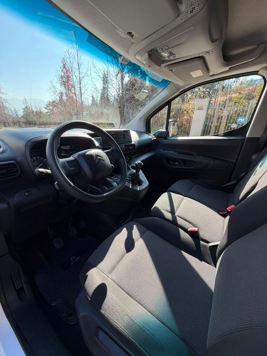 CITROËN BERLINGO 1.6 HDI 2022 - Imagen 10 de 20