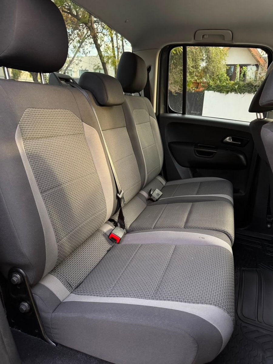 VOLKSWAGEN AMAROK TRENDLINE 2.0 TDI 2023 - Imagen 17 de 20
