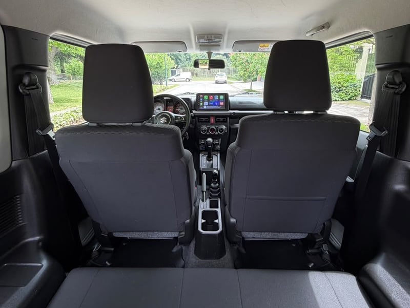 Suzuki JIMNY 1.5 GLX AT 4X4 2023 - Imagen 18 de 20