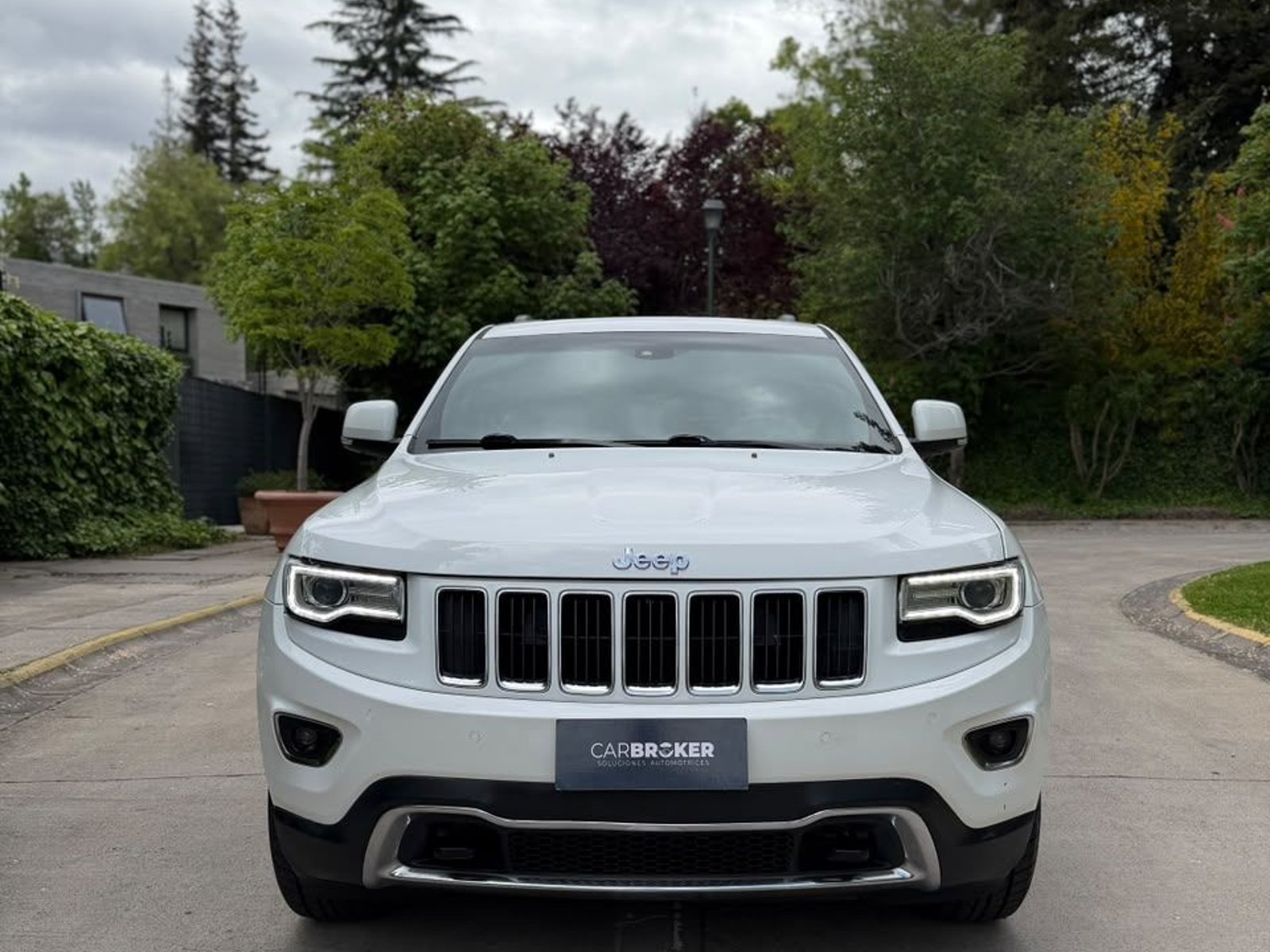 Jeep GRAND CHEROKEE LIMITED 2016 - Foto 2 de 20
