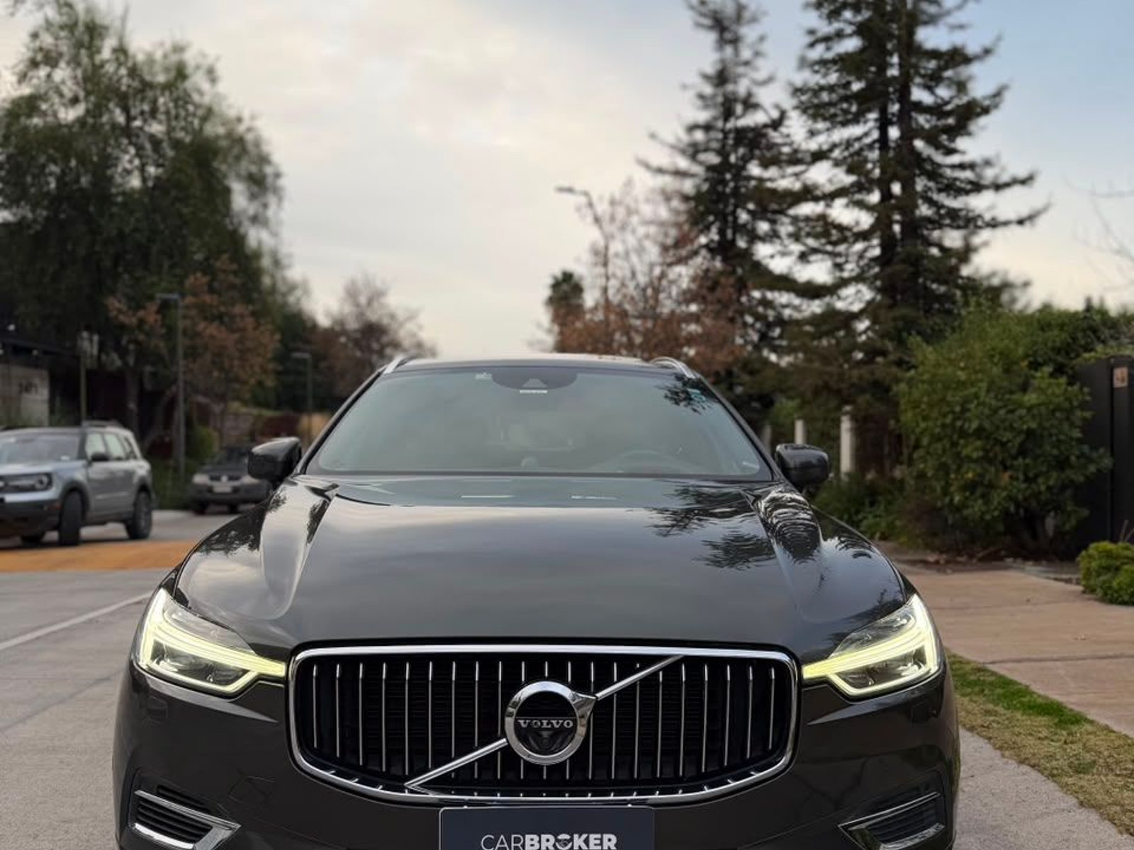 Volvo XC60 T8 RECHARGE INSCRIPTION 2019 - Foto 2 de 20