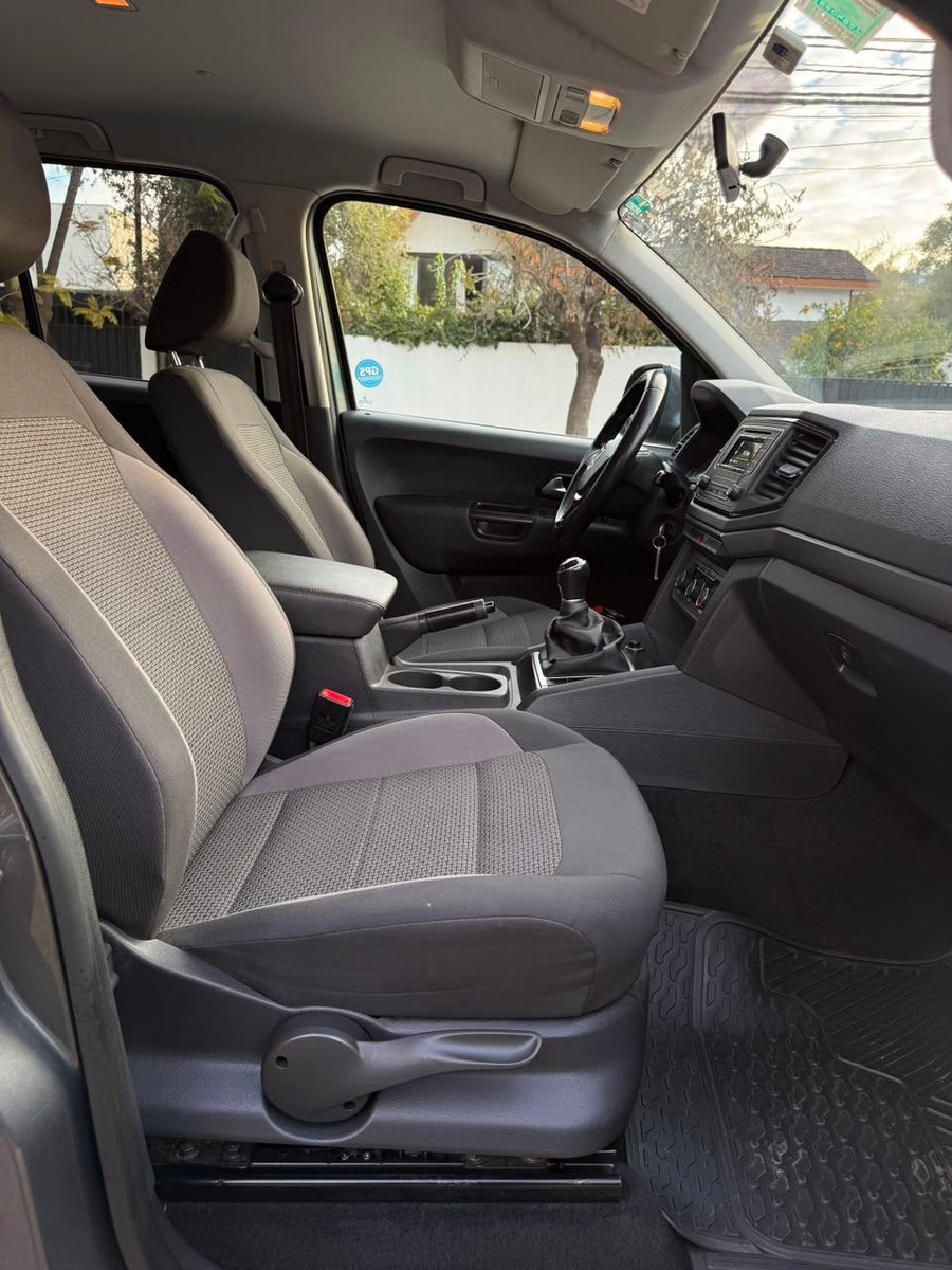 VOLKSWAGEN AMAROK TRENDLINE 2.0 TDI 2023 - Imagen 19 de 20