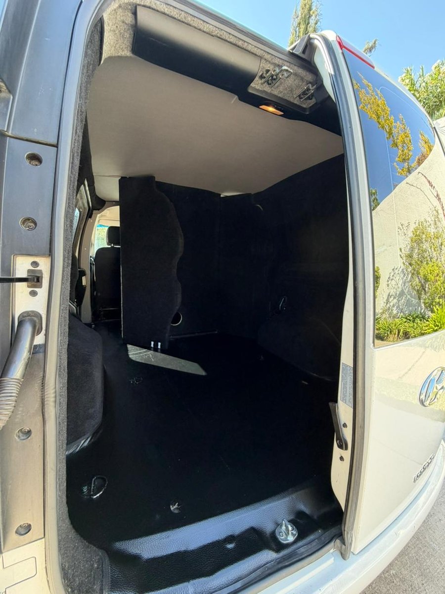 HYUNDAI STARIA CARGO 2022 - Imagen 12 de 16