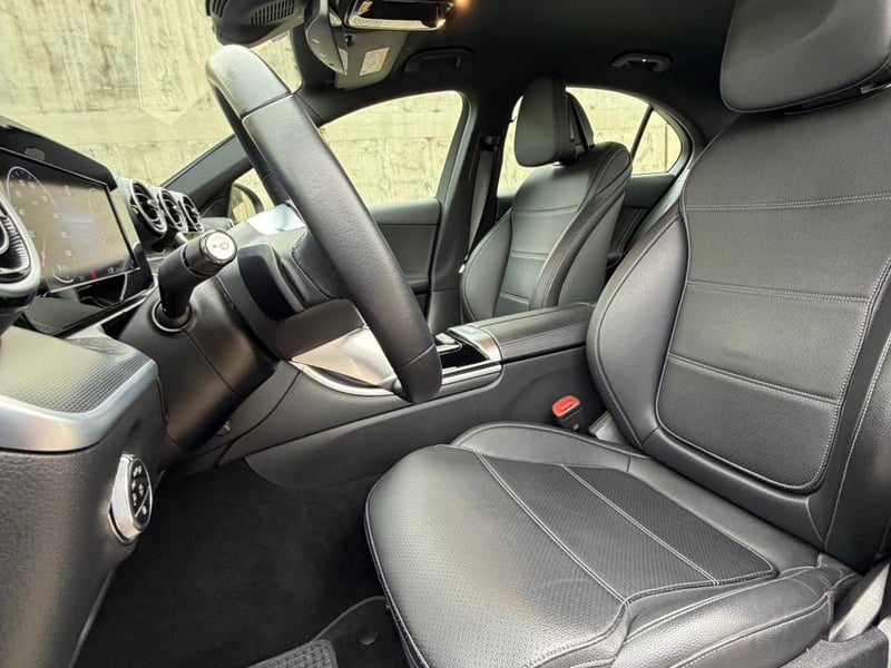 Mercedes-Benz C 200 2023 - Imagen 11 de 20