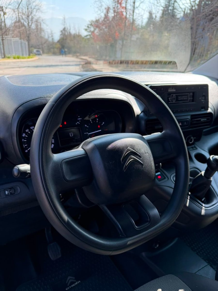CITROËN BERLINGO 1.6 HDI 2022 - Imagen 14 de 20