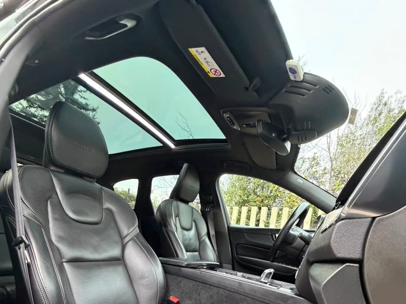 Volvo XC60 T8 RECHARGE INSCRIPTION 2019 - Imagen 15 de 20