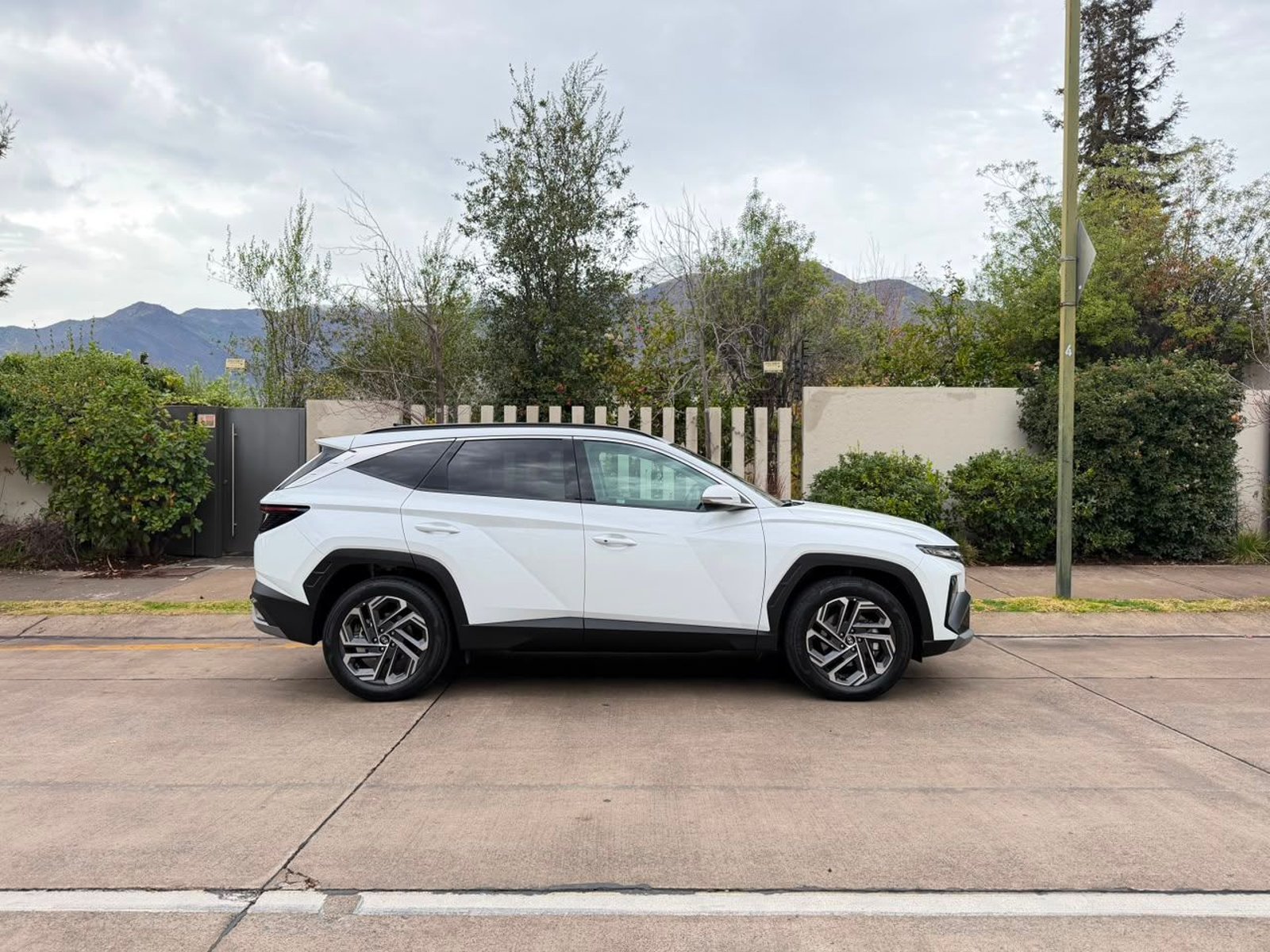 Hyundai TUCSON NX4 DESIGN HIBRIDO 2026 - Imagen 6 de 20