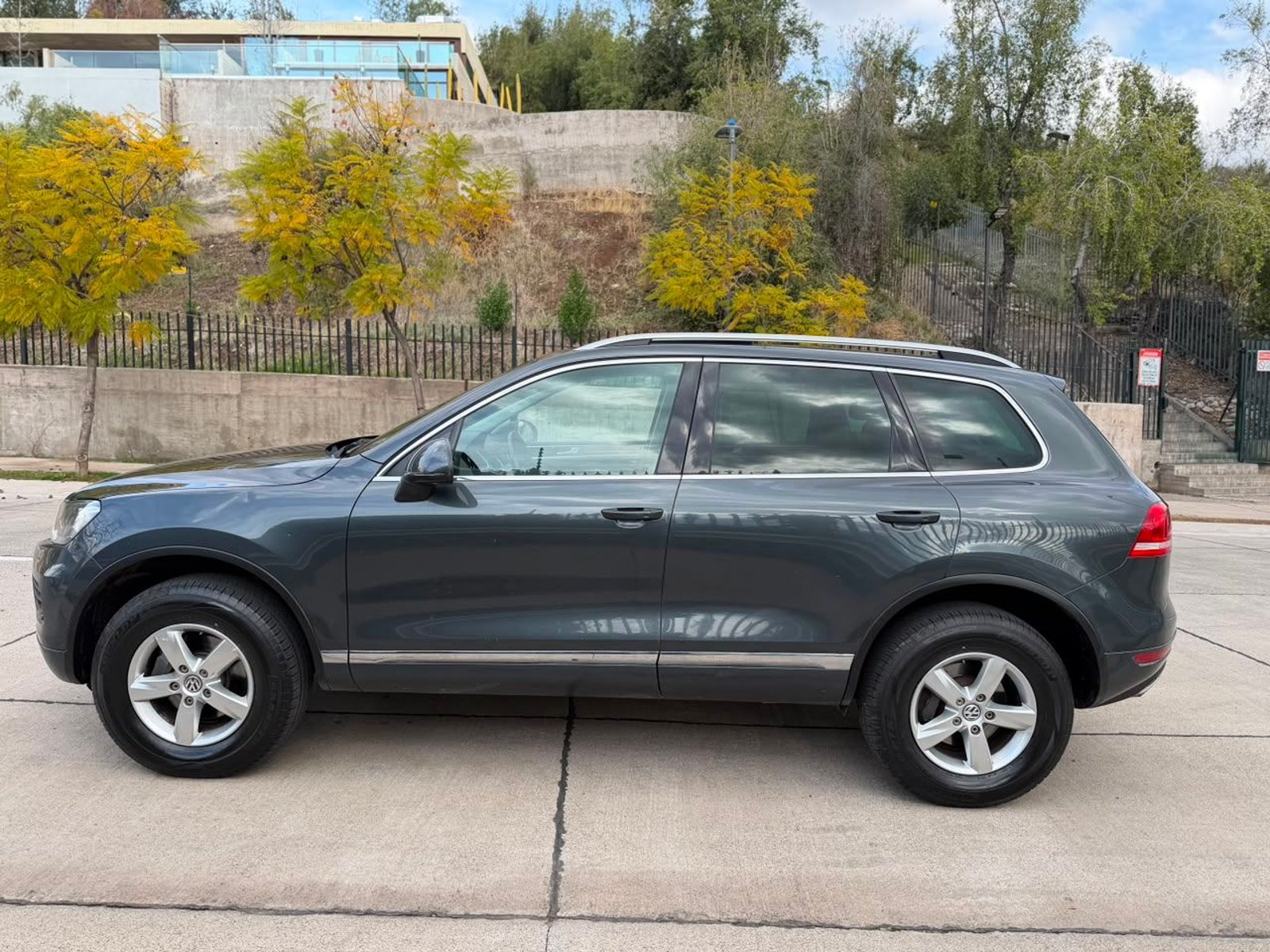 Volkswagen TOUAREG 3.0 V6 TDI 2012 - Imagen 18 de 20