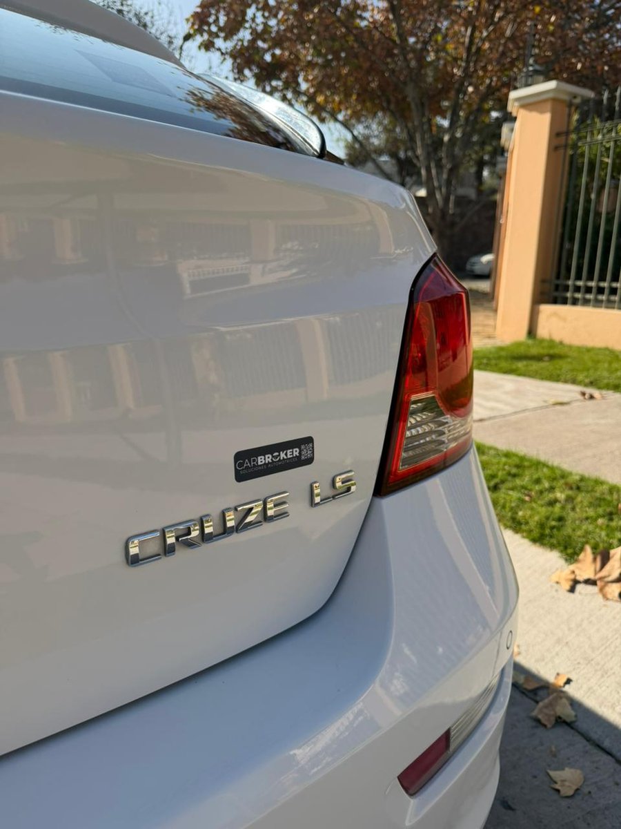 CHEVROLET CRUZE LS AT 2014 - Imagen 10 de 20