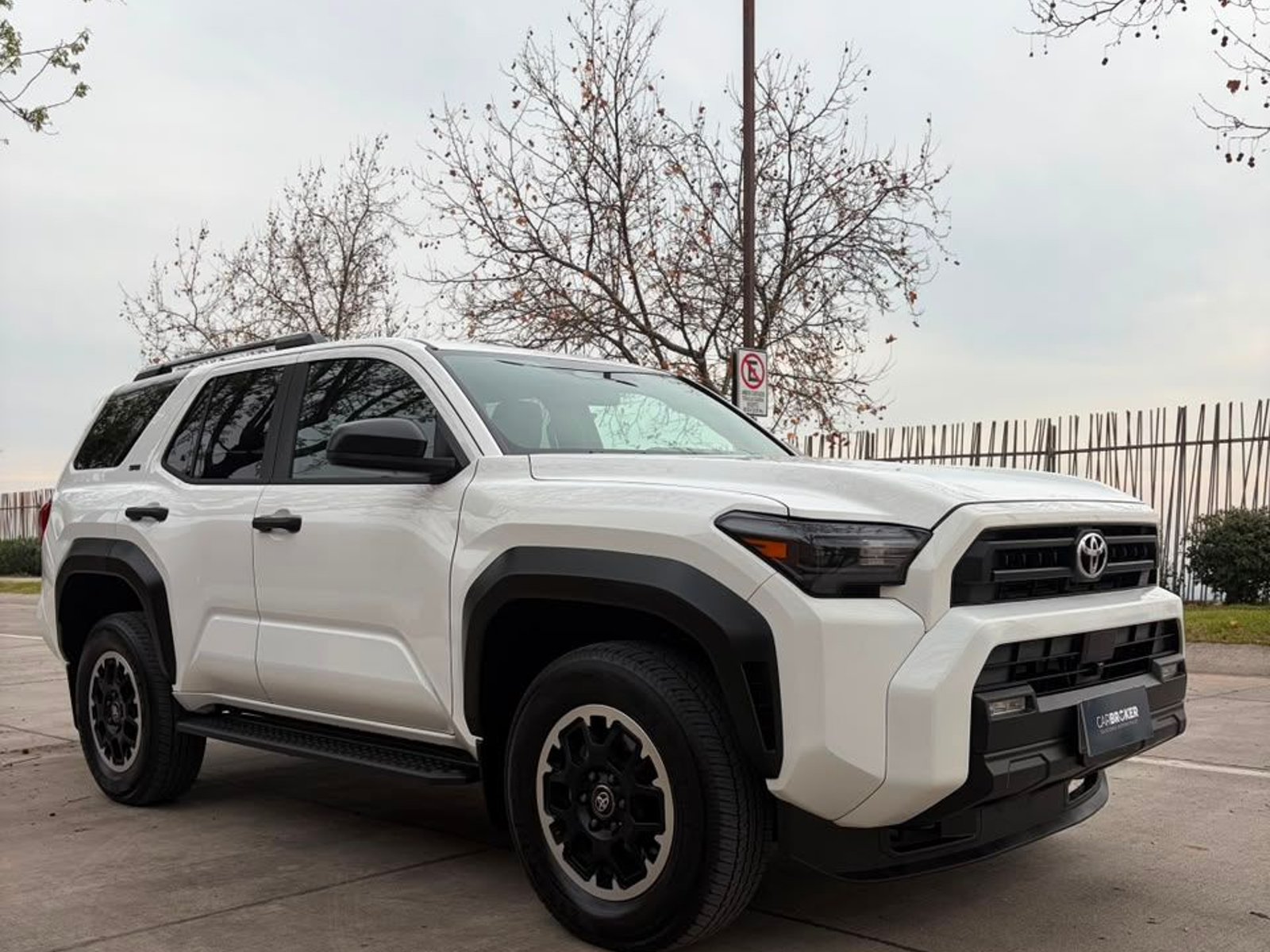 Toyota 4RUNNER SR5 4X4 2025 - Foto 3 de 20
