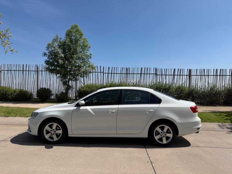 Volkswagen BORA 1.4 TSI ADVANCE 2015 - Imagen 4 de 20