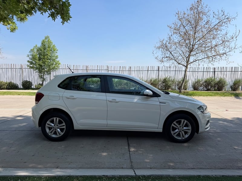 Volkswagen POLO 1.6 COMFORTLINE MT 2021 - Imagen 5 de 20
