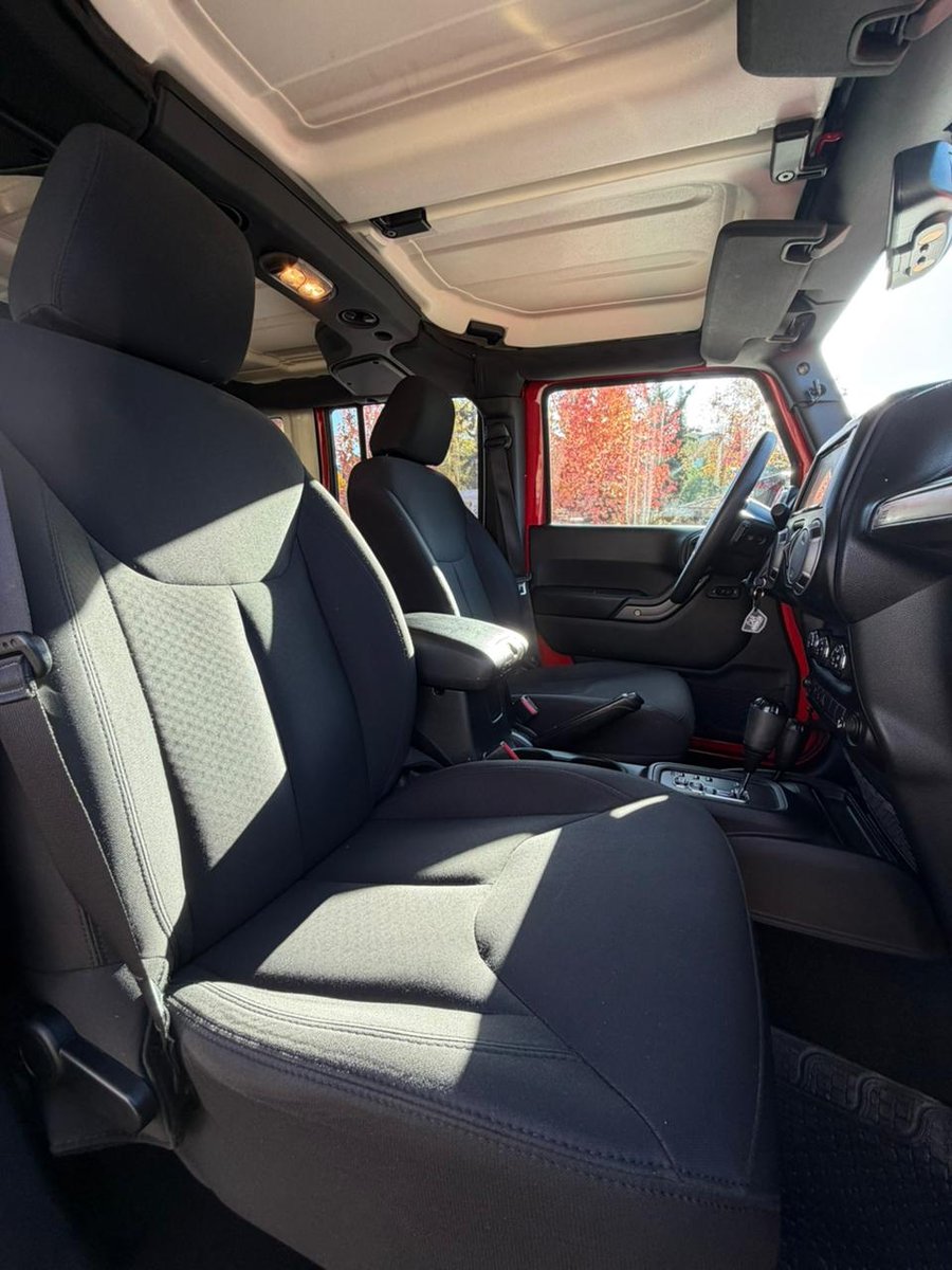 JEEP WRANGLER SPORT UNLIMITED 2018 - Imagen 12 de 18