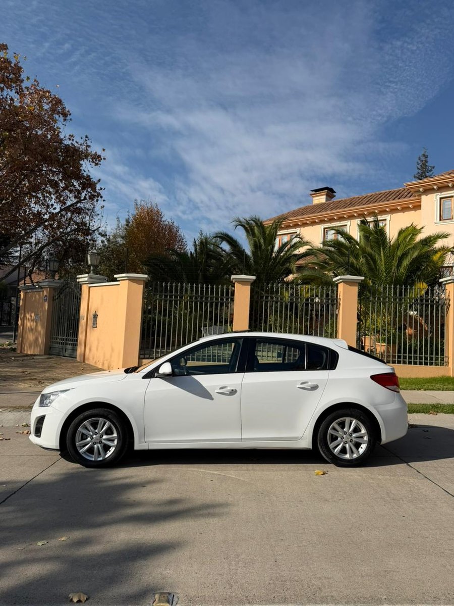 CHEVROLET CRUZE LS AT 2014 - Imagen 4 de 20