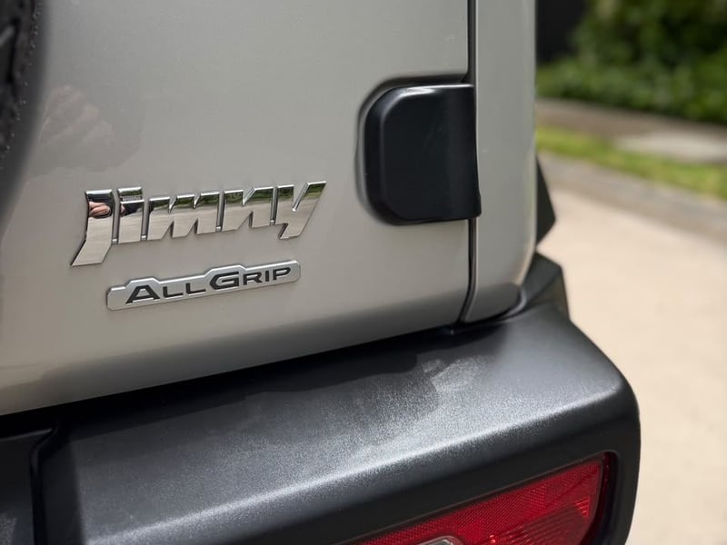 Suzuki JIMNY 1.5 GLX AT 4X4 2023 - Imagen 9 de 20