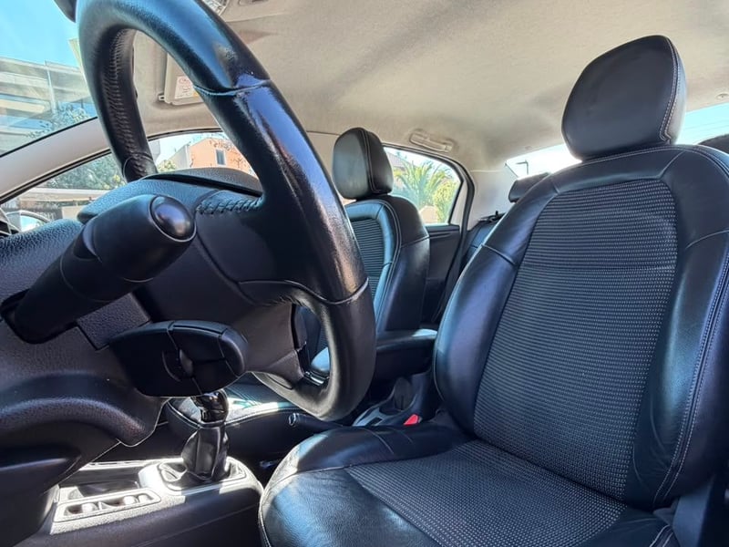 Peugeot 301 ALLURE 1.6 HDI 2022 - Imagen 10 de 20