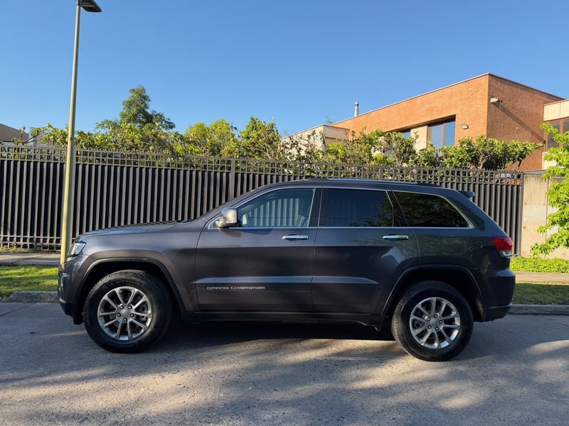 Jeep GRAND CHEROKEE LIMITED 4x4 2017 - Imagen 4 de 20