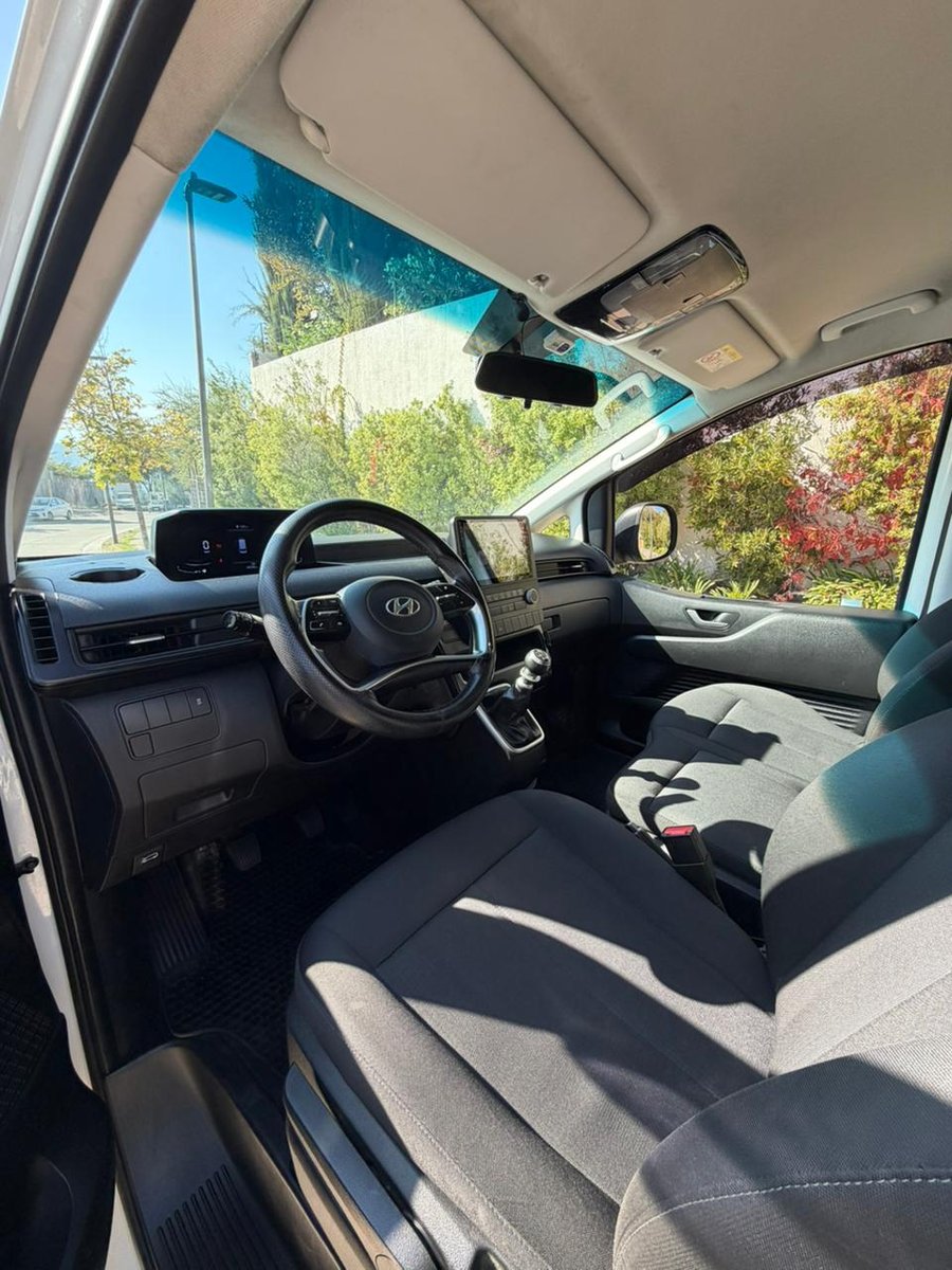 HYUNDAI STARIA CARGO 2022 - Imagen 9 de 16