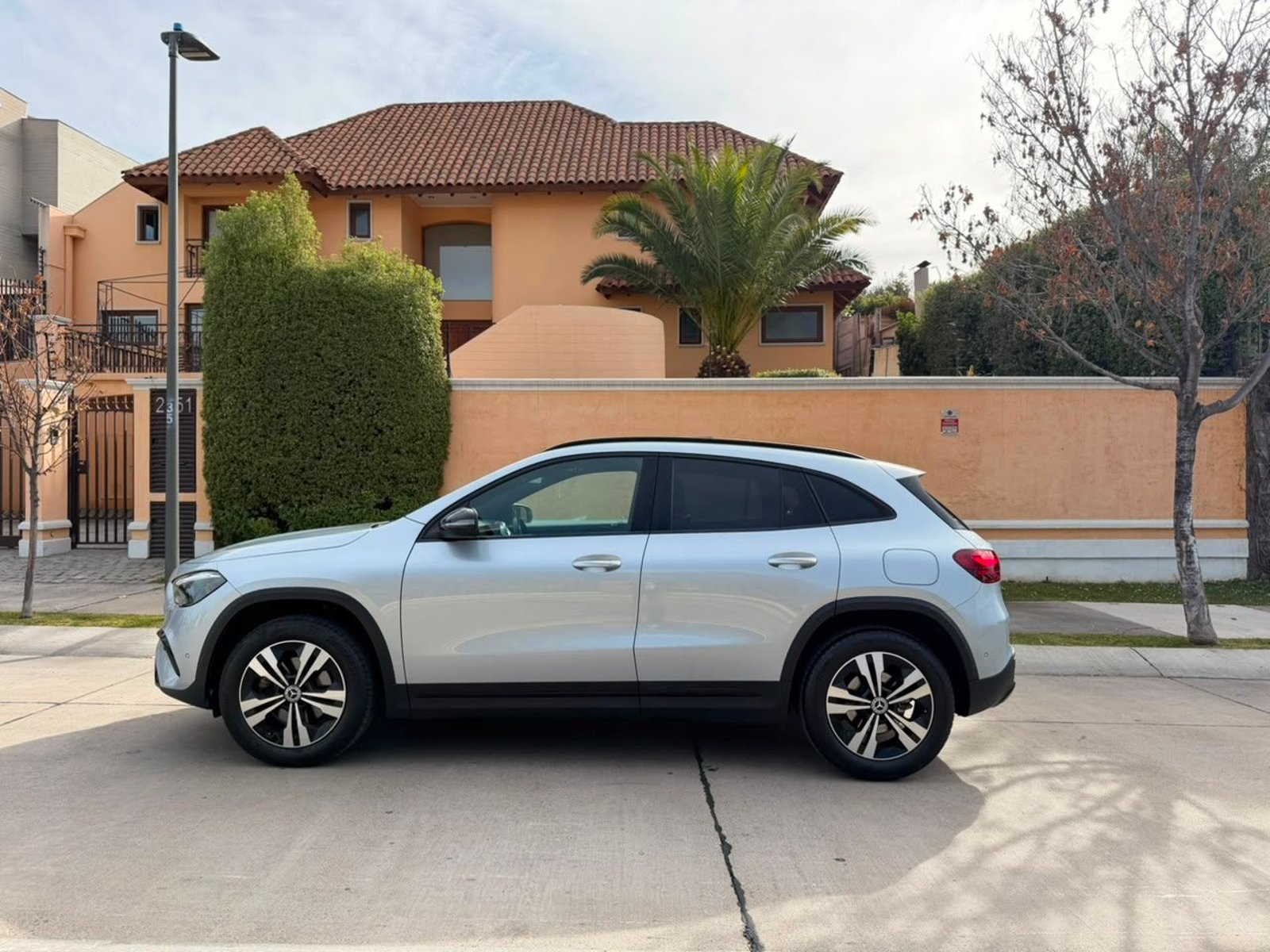 Mercedes-Benz GLA 200 PROGRESSIVE 2025 - Foto 4 de 20