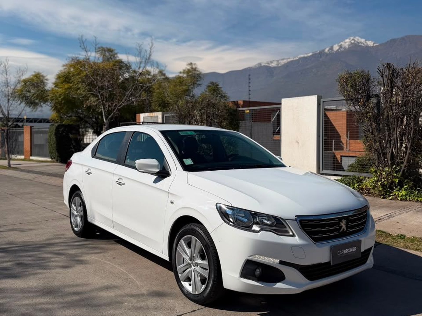 Peugeot 301 ALLURE 1.6 HDI 2022 - Foto 3 de 20