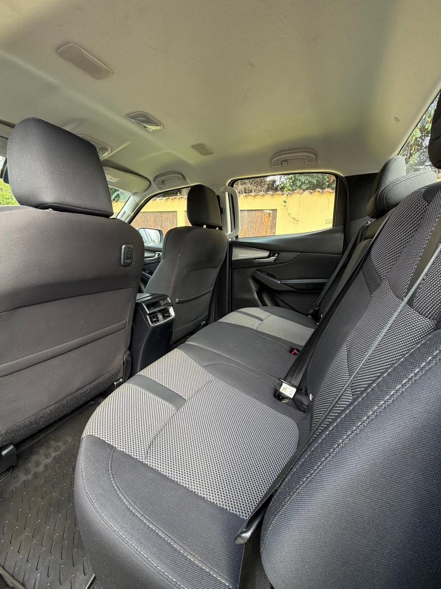 Mazda BT50 3.0 HIGH MT 2022 - Imagen 12 de 20