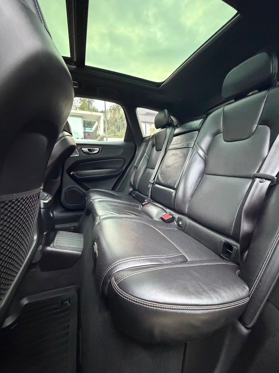 Volvo XC60 T8 RECHARGE INSCRIPTION 2019 - Imagen 18 de 20