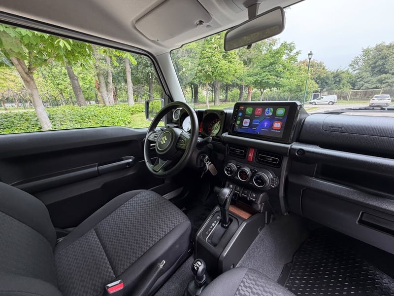Suzuki JIMNY 1.5 GLX AT 4X4 2023 - Imagen 15 de 20