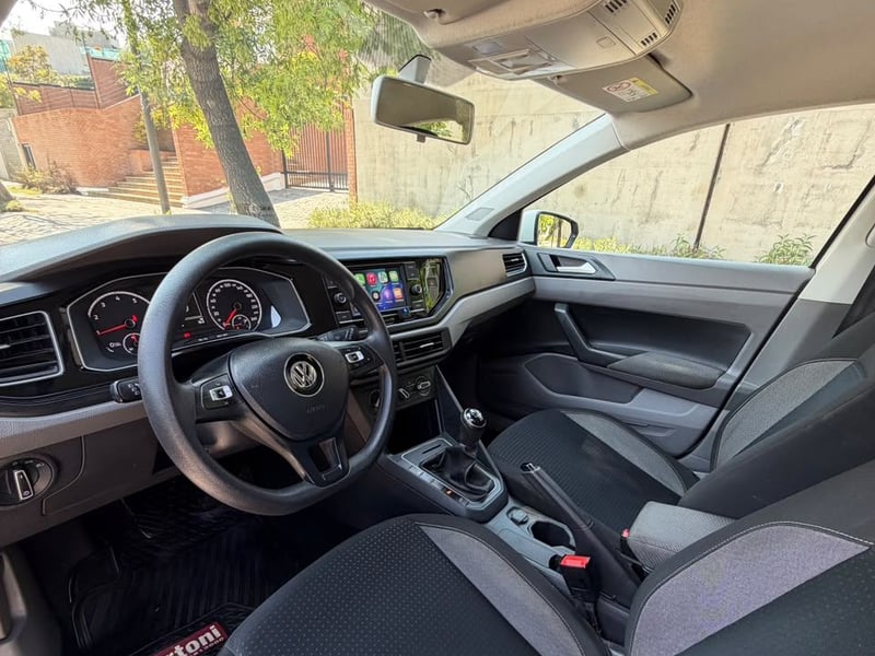 Volkswagen POLO 1.6 COMFORTLINE MT 2021 - Imagen 18 de 20