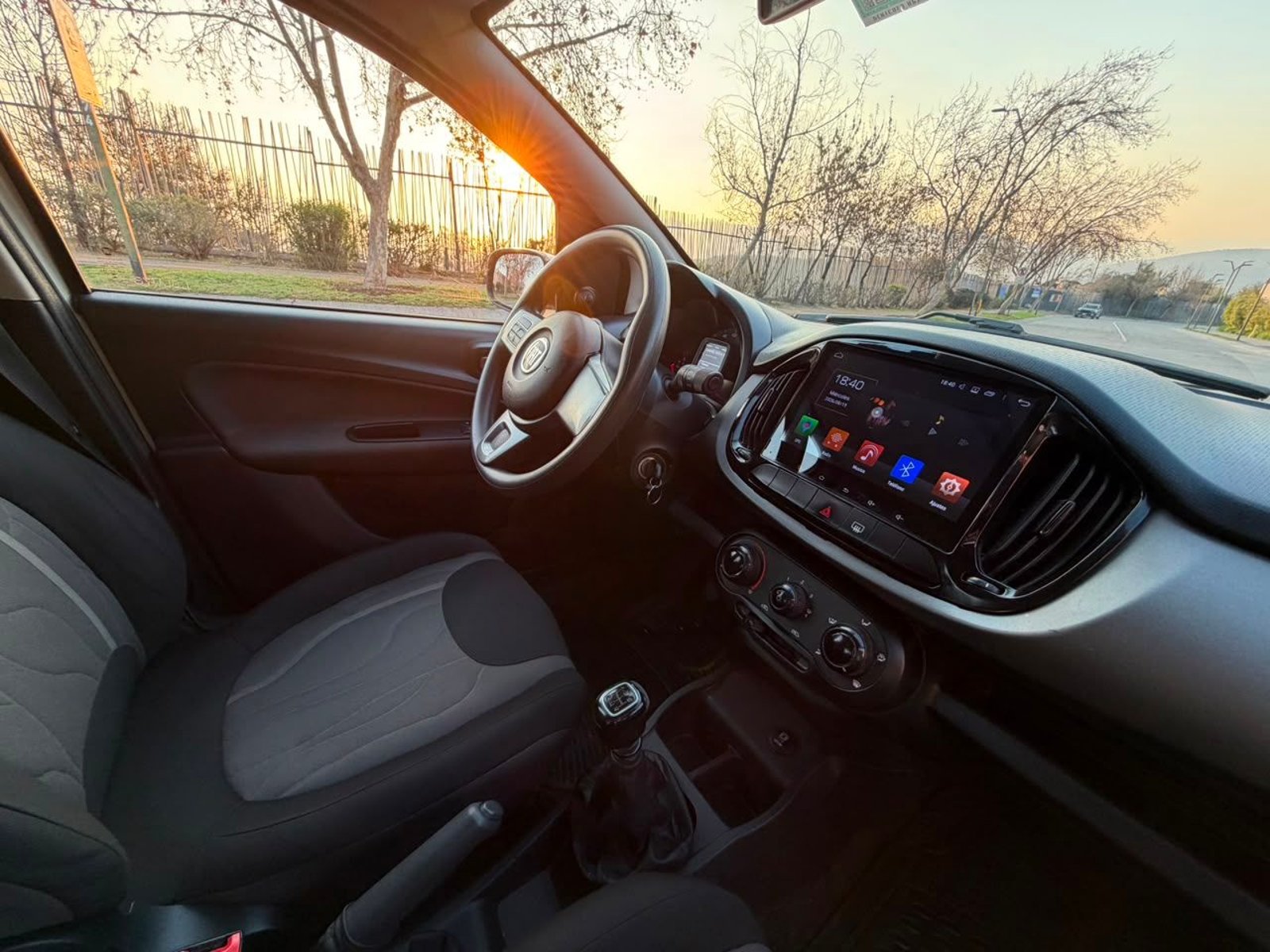 Fiat UNO WAY 1.4 2019 - Imagen 15 de 18