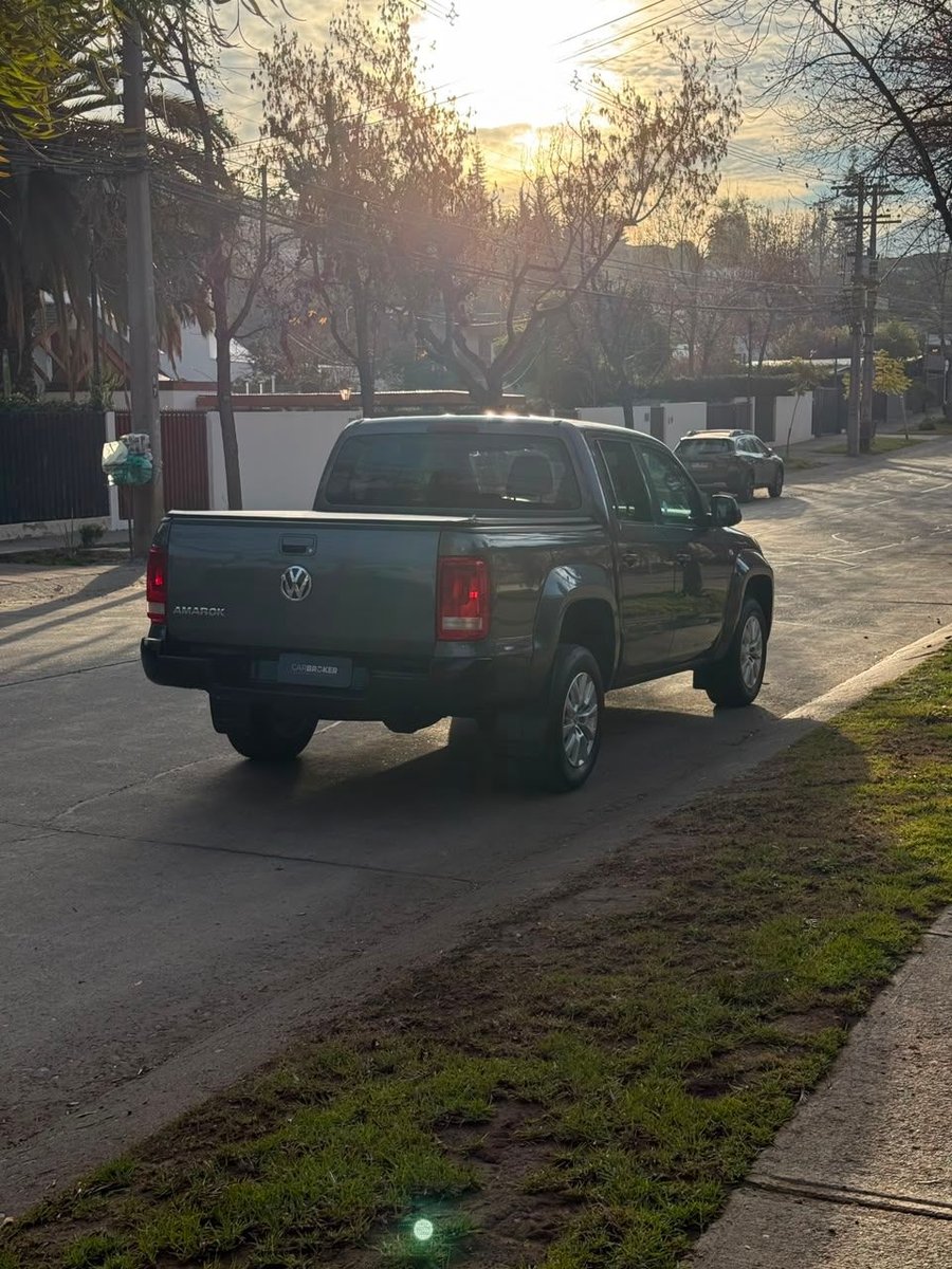 VOLKSWAGEN AMAROK TRENDLINE 2.0 TDI 2023 - Imagen 8 de 20