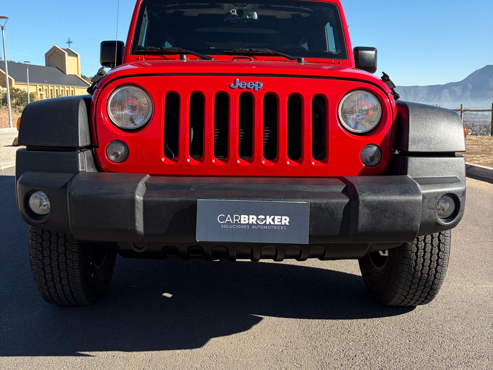 Jeep WRANGLER SPORT UNLIMITED 2018 - Foto 2 de 18