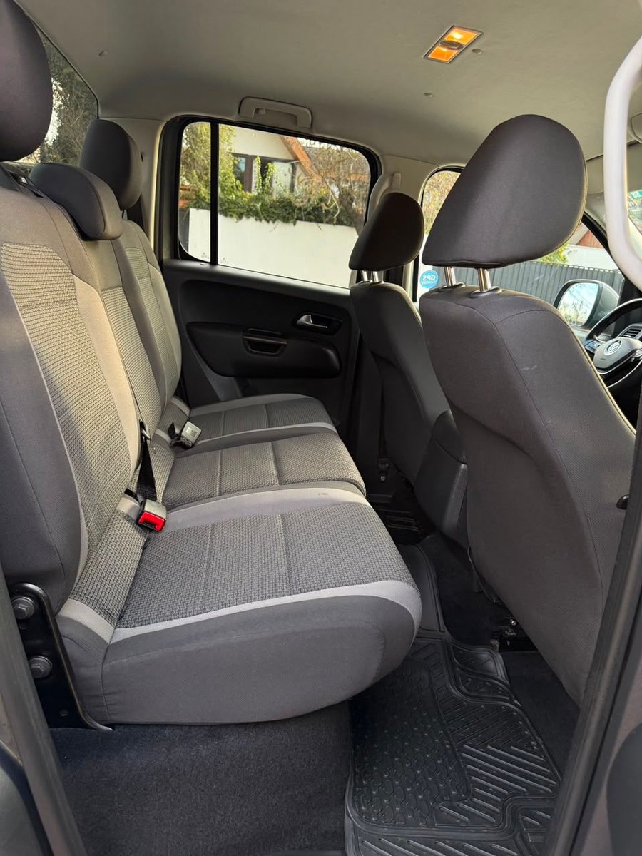 VOLKSWAGEN AMAROK TRENDLINE 2.0 TDI 2023 - Imagen 16 de 20