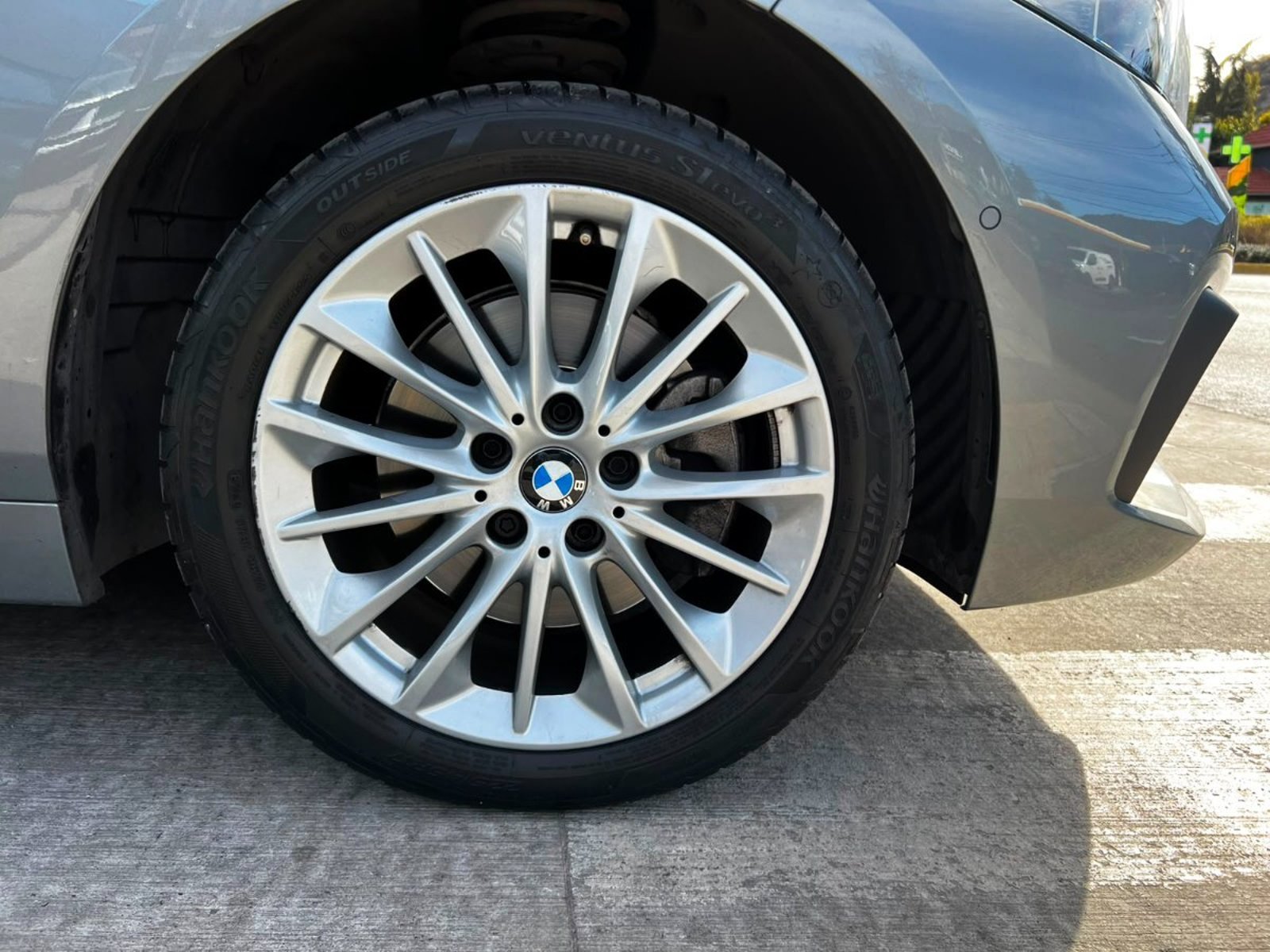 BMW 118 DYNAMIC 1.5T 2023 - Imagen 8 de 19