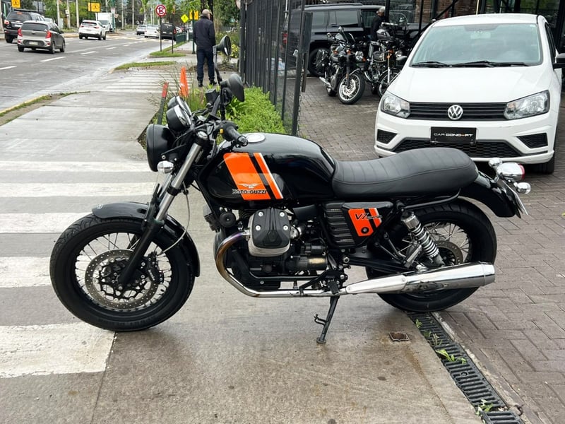 GUZZI V7 RACER SPECIAL 2014 - Imagen 7 de 20