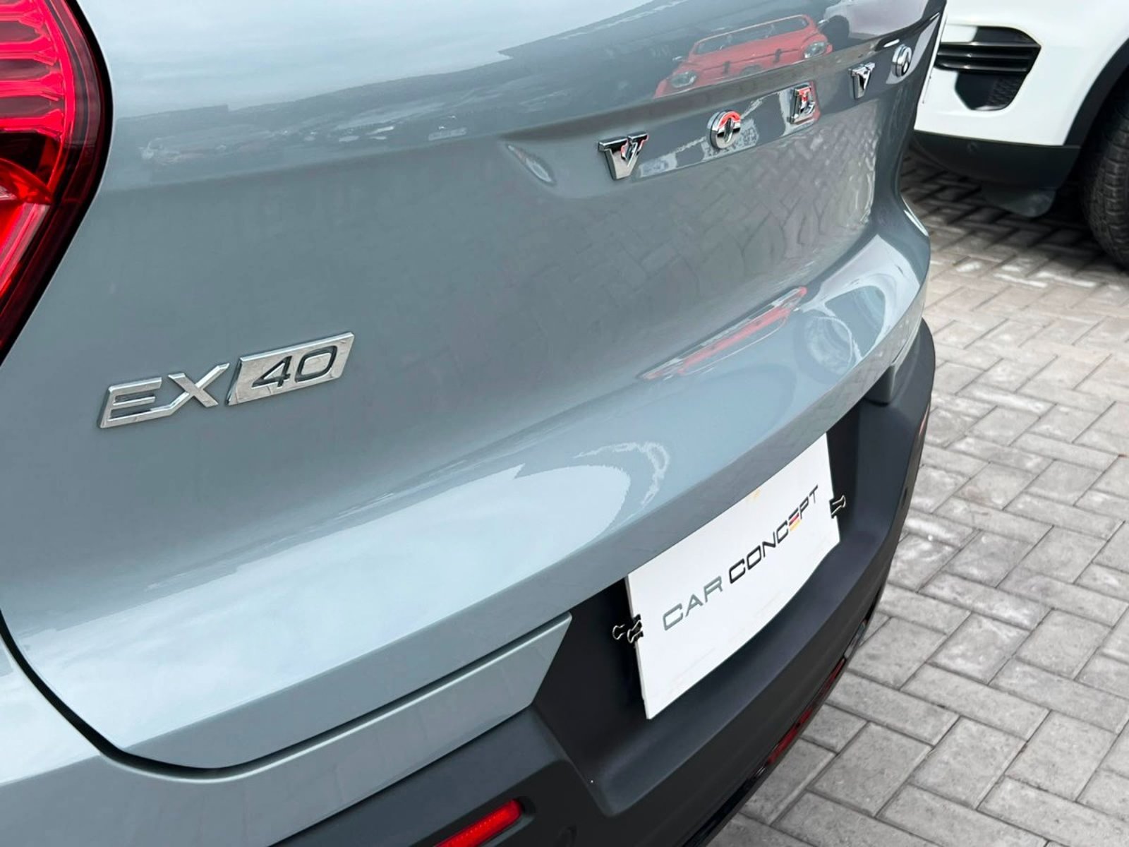 Volvo EX40 P8 AWD 2025 - Imagen 8 de 19