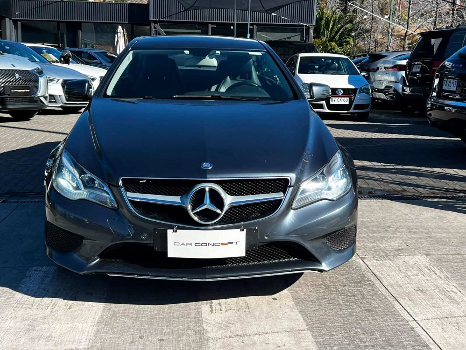 Mercedes-Benz E200 COUPE 2017 - Foto 2 de 20