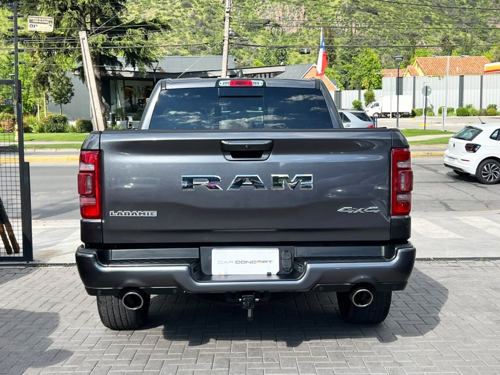 RAM 1500 LARAMIE SPORT 5.7 2021 - Foto 5 de 19