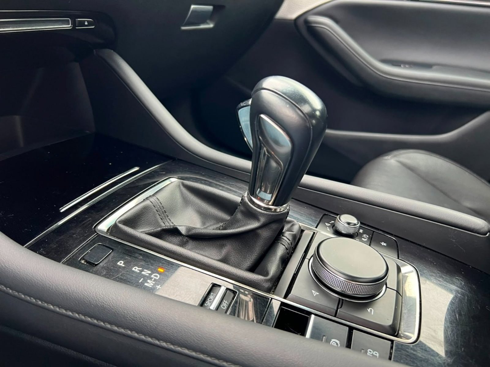 Mazda 3 GTX 2.5 AT 2021 - Imagen 18 de 20