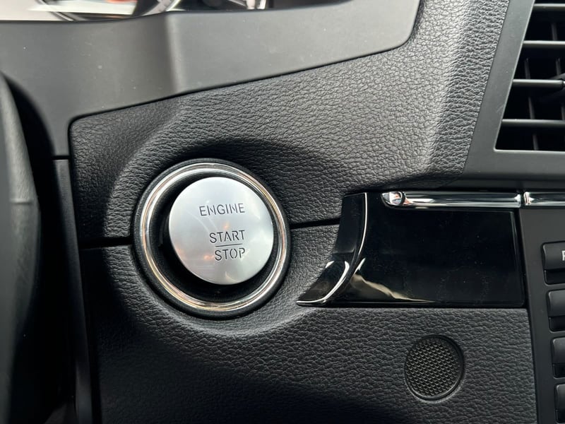 Mercedes-Benz E500 COUPE 2011 - Imagen 16 de 19