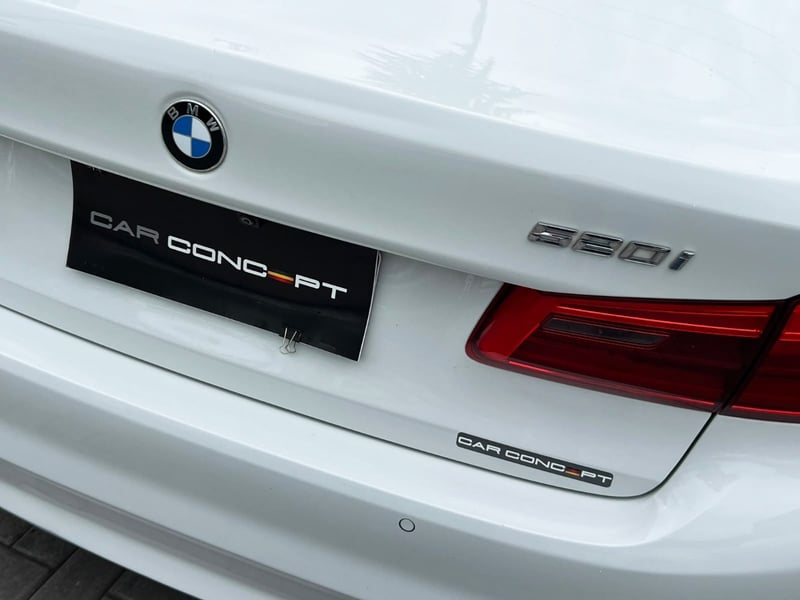 BMW 520I 2.0 TURBO 2019 - Imagen 7 de 20